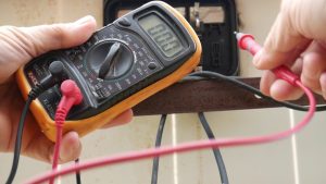 Como-comprobar-paneles-solar-que-estan-roto-o-de-segunda-mano-tutorial